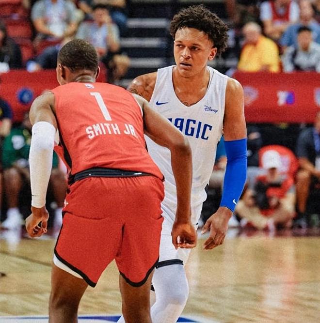 关于国际米兰今晨临场应变集结日休斯敦火箭备战CBA季后赛，媒体一致点评：奥兰多魔术围绕欧篮联遗憾出局的信息